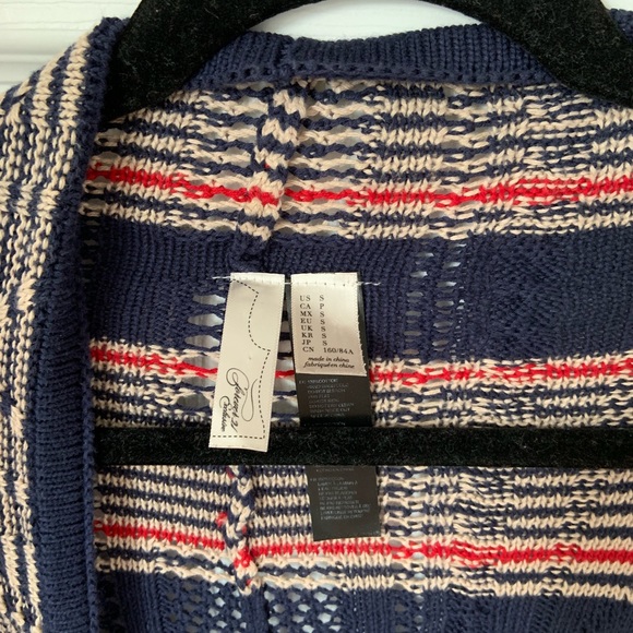 Tri-Color cardigan!! (red, beige, navy blue) - Picture 2 of 3